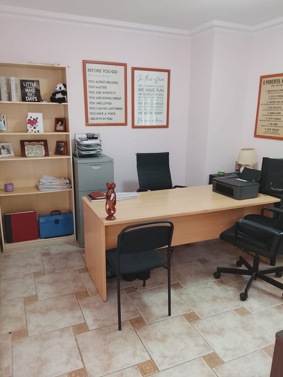 4 quarto Quinta/Casa Rural para venda em Valle de San Lorenzo com piscina garagem - 895 000 € (Ref: 10145414)