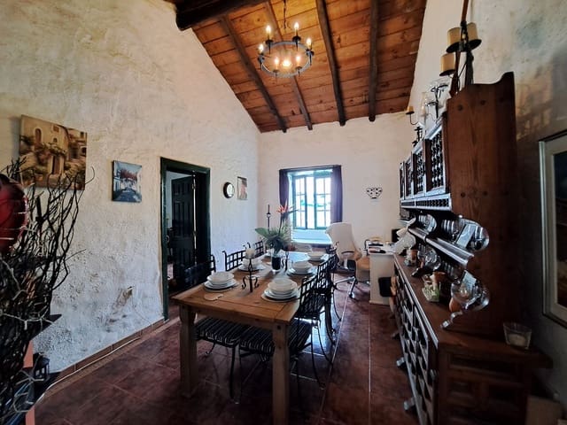 5 sovrum Finca/Hus på landet till salu i San Miguel de Abona med garage - 369 000 € (Ref: 8689944)