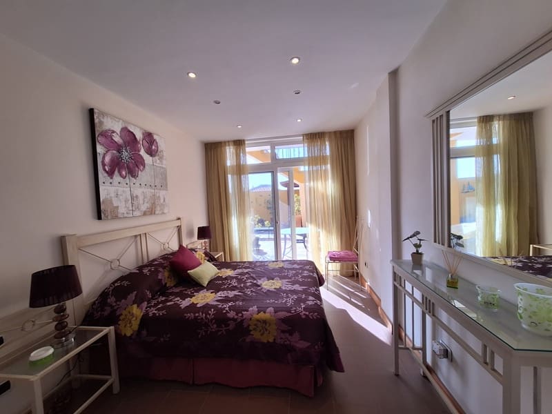 5 bedroom Villa for sale in Valle de San Lorenzo with pool garage - € 675,000 (Ref: 8816580)