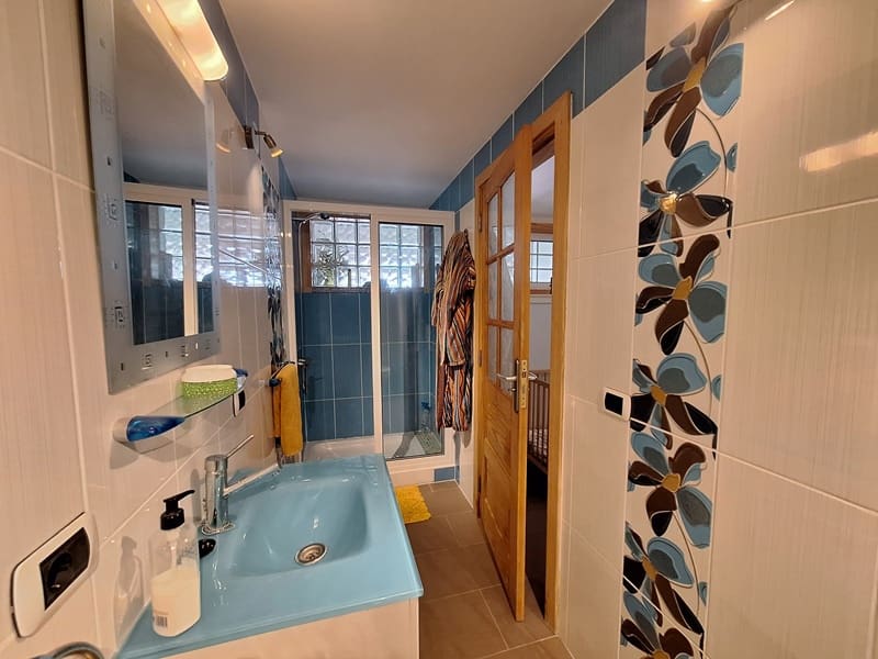 5 bedroom Villa for sale in Valle de San Lorenzo with pool garage - € 675,000 (Ref: 8816580)