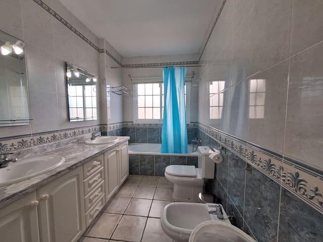 4 soveværelse Villa til salg i Golf del Sur, San Miguel de Abona med swimmingpool - € 1.600.000 (Ref: 8840311)