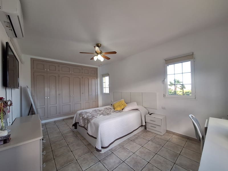 4 soveværelse Villa til salg i Golf del Sur med swimmingpool - € 1.600.000 (Ref: 8840311)