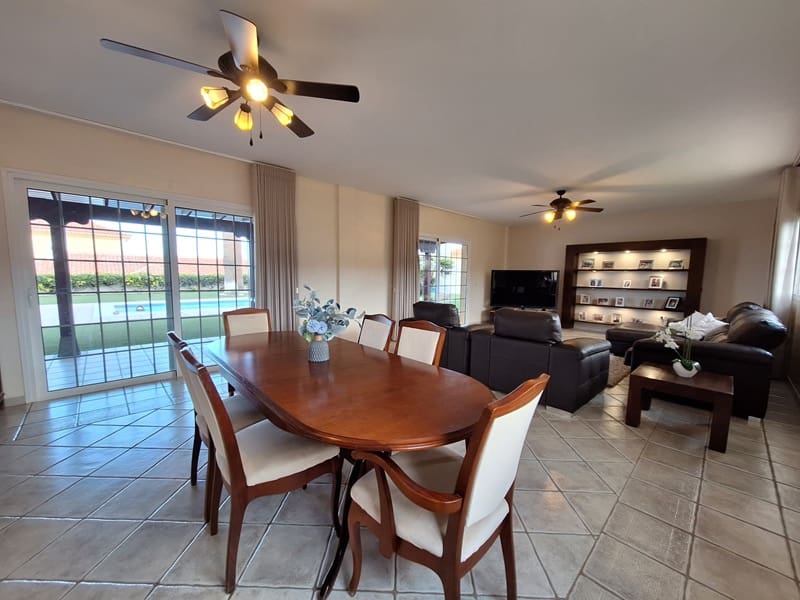 4 soveværelse Villa til salg i Golf del Sur med swimmingpool - € 1.600.000 (Ref: 8840311)