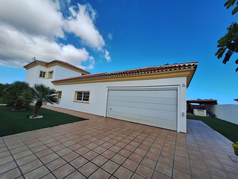 4 soveværelse Villa til salg i Golf del Sur med swimmingpool - € 1.600.000 (Ref: 8840311)