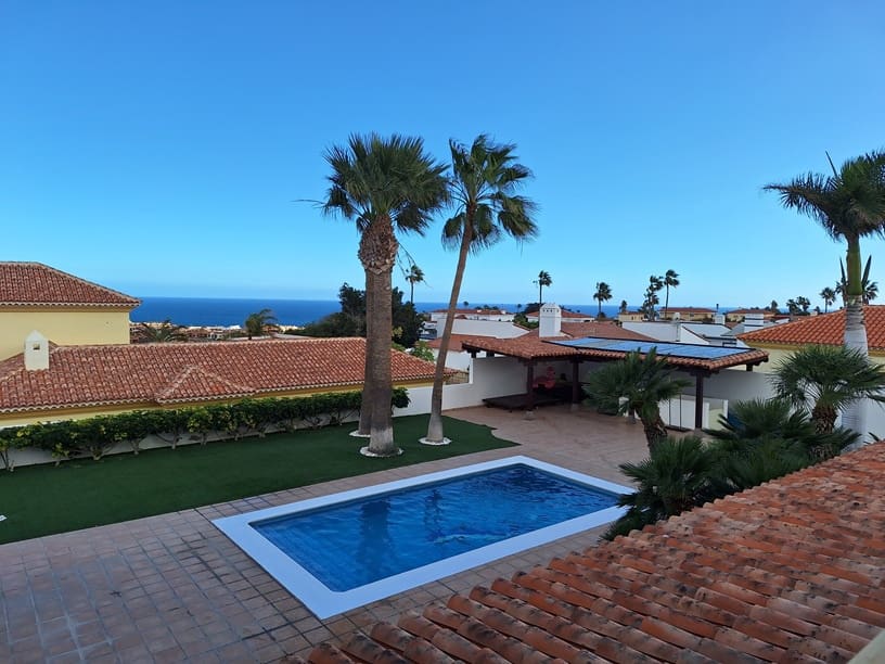 4 soveværelse Villa til salg i Golf del Sur med swimmingpool - € 1.600.000 (Ref: 8840311)