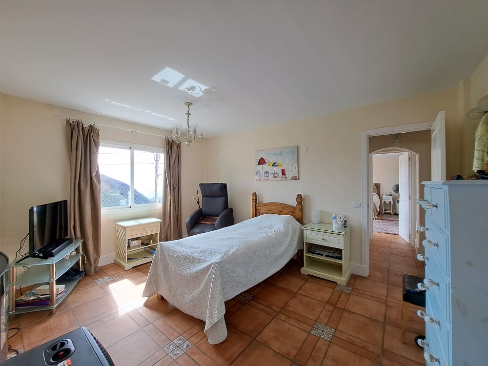 3 soveværelse Villa til salg i El Fronton med swimmingpool garage - € 425.000 (Ref: 8853165)