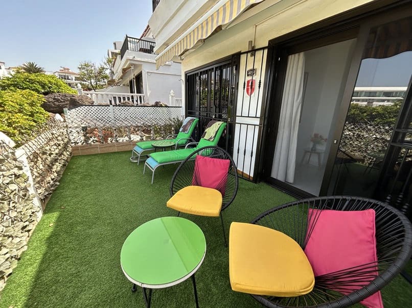 Apartamento de 2 habitaciones en Amarilla Golf en venta con piscina - 265.000 € (Ref: 8885415)