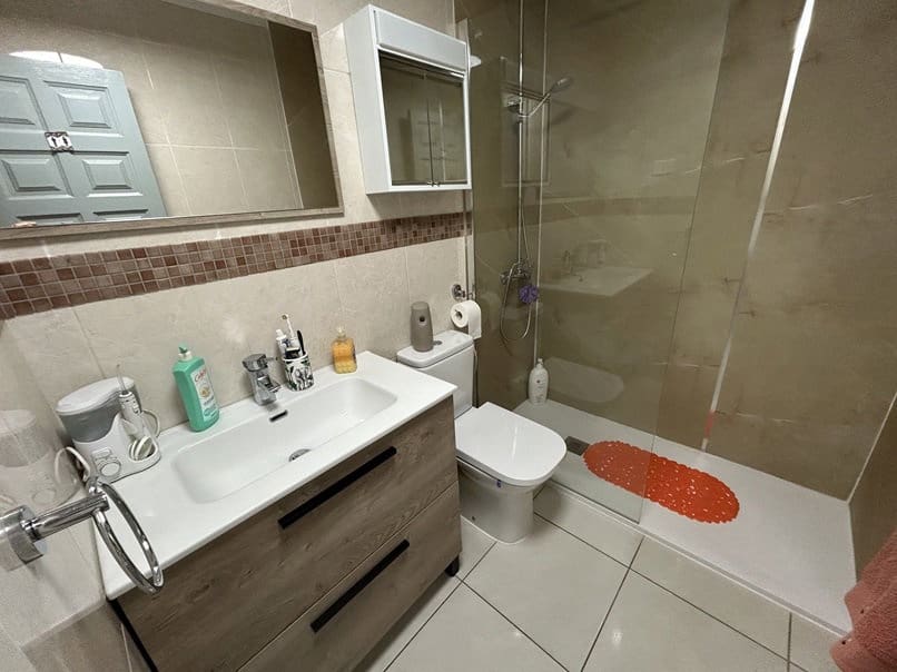 Apartamento de 2 habitaciones en Amarilla Golf en venta con piscina - 265.000 € (Ref: 8885415)