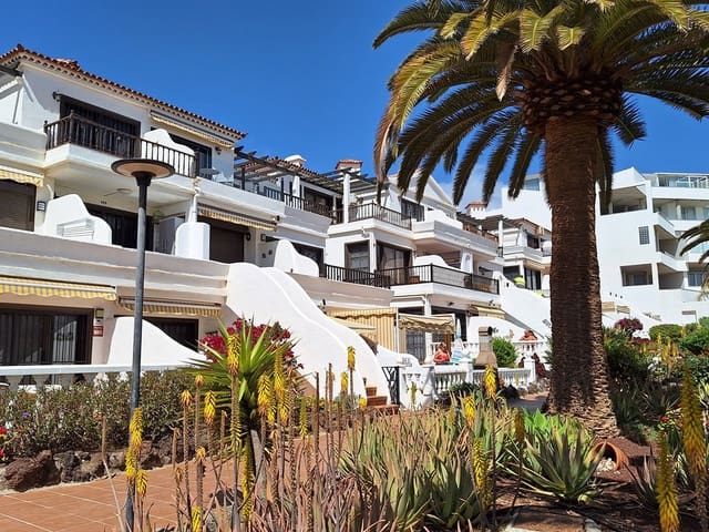 Apartamento de 2 habitaciones en Amarilla Golf, San Miguel de Abona en venta con piscina - 265.000 € (Ref: 8885415)