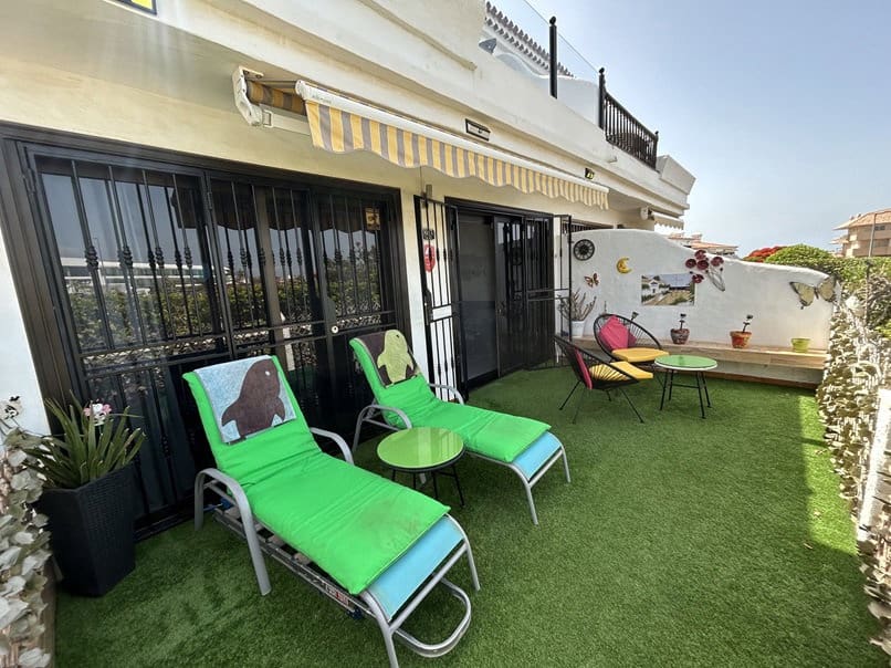 Apartamento de 2 habitaciones en Amarilla Golf en venta con piscina - 265.000 € (Ref: 8885415)