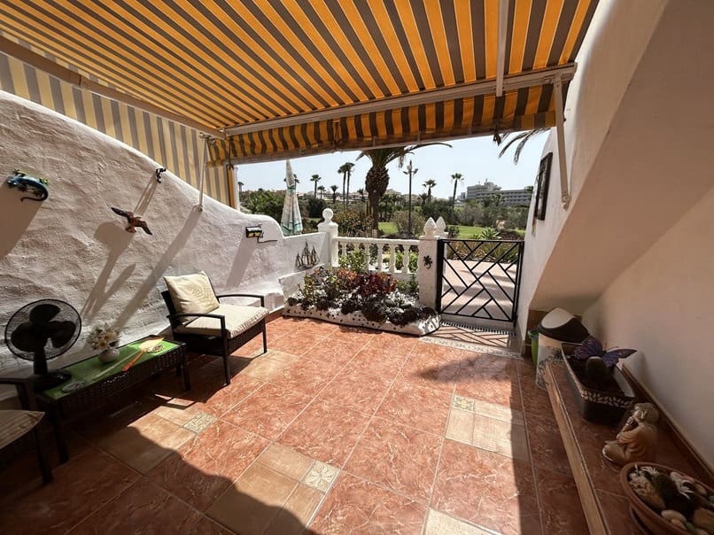 Apartamento de 2 habitaciones en Amarilla Golf en venta con piscina - 265.000 € (Ref: 8885415)