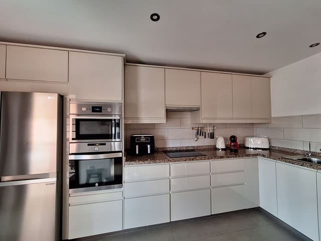 3 sovrum Lägenhet till salu i Amarilla Golf, San Miguel de Abona med pool garage - 459 000 € (Ref: 8973671)