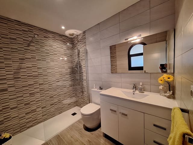 3 sovrum Lägenhet till salu i Amarilla Golf, San Miguel de Abona med pool garage - 459 000 € (Ref: 8973671)