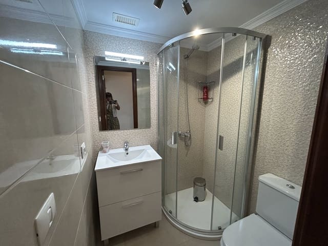 3 makuuhuone Huoneisto myytävänä paikassa Los Abrigos, Granadilla de Abona mukana 
autotalli - 325 000 € (Ref: 9146528)