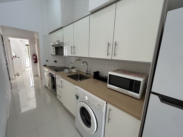 1 soveværelse Lejlighed til salg i Amarilla Golf, San Miguel de Abona med swimmingpool - € 250.000 (Ref: 9247848)