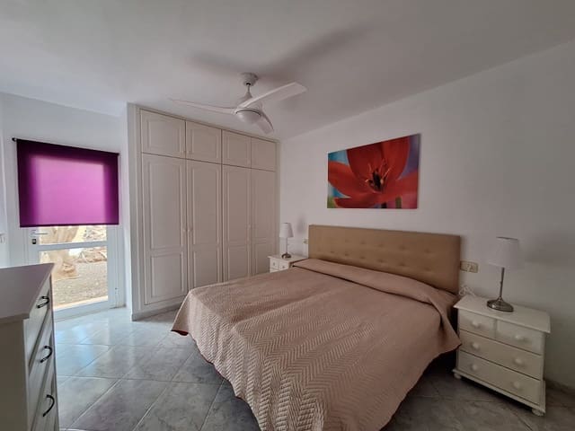 1 soveværelse Villa til salg i Golf del Sur, San Miguel de Abona med swimmingpool - € 250.000 (Ref: 9273173)