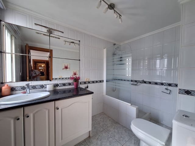 2 makuuhuone Huoneisto myytävänä paikassa Amarilla Golf, San Miguel de Abona mukana uima-altaan - 315 000 € (Ref: 9311968)