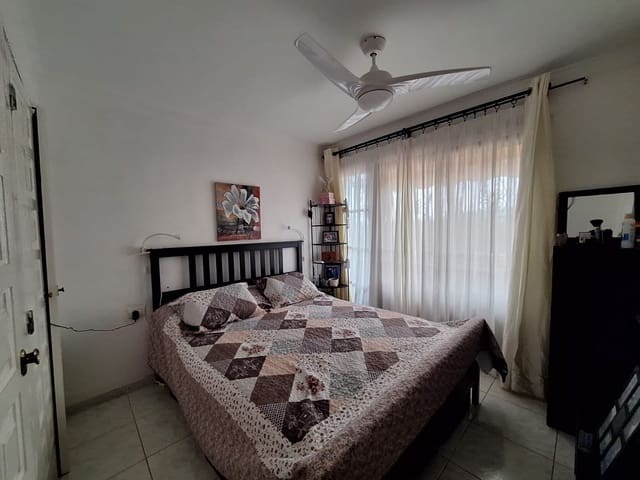 2 makuuhuone Huoneisto myytävänä paikassa Amarilla Golf, San Miguel de Abona mukana uima-altaan - 259 000 € (Ref: 9386885)