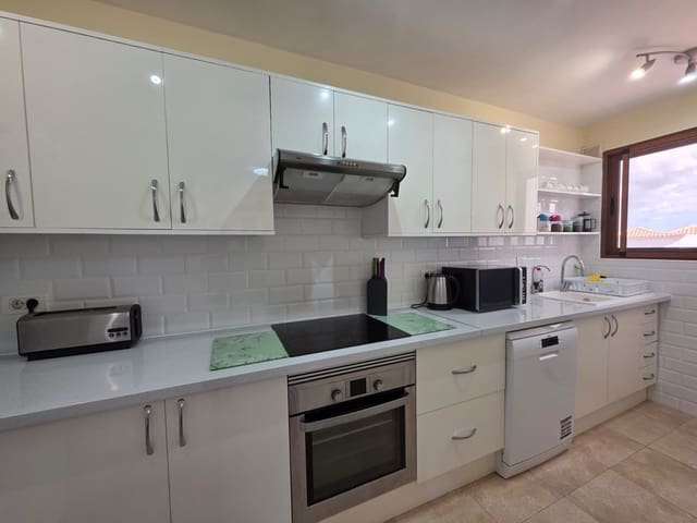 2 makuuhuone Huoneisto myytävänä paikassa Golf del Sur, San Miguel de Abona mukana uima-altaan - 269 000 € (Ref: 9402622)