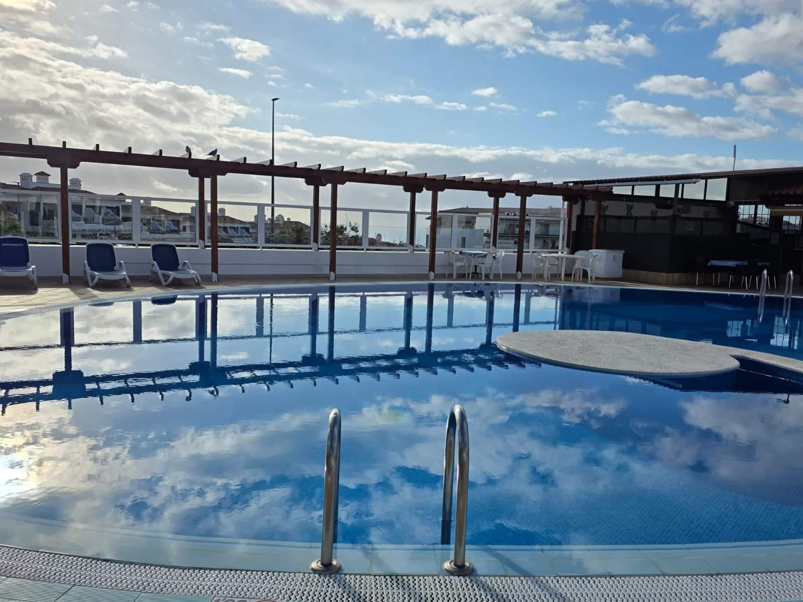 1 Zimmer Apartment zu verkaufen in Amarilla Golf mit Pool - 195.000 € (Ref: 9459496)