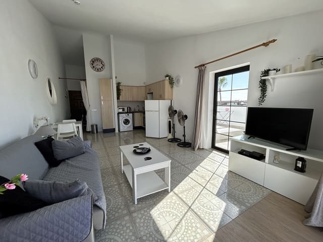 1 slaapkamer Appartement te koop in Amarilla Golf, San Miguel de Abona met zwembad - € 235.000 (Ref: 9467782)