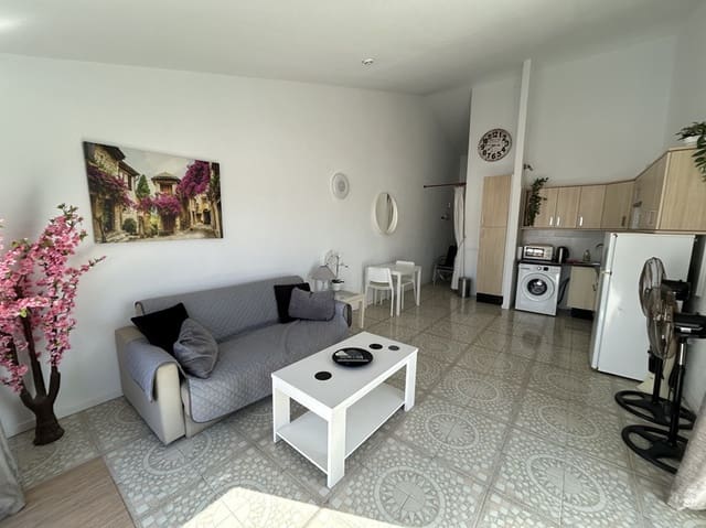 1 slaapkamer Appartement te koop in Amarilla Golf, San Miguel de Abona met zwembad - € 235.000 (Ref: 9467782)