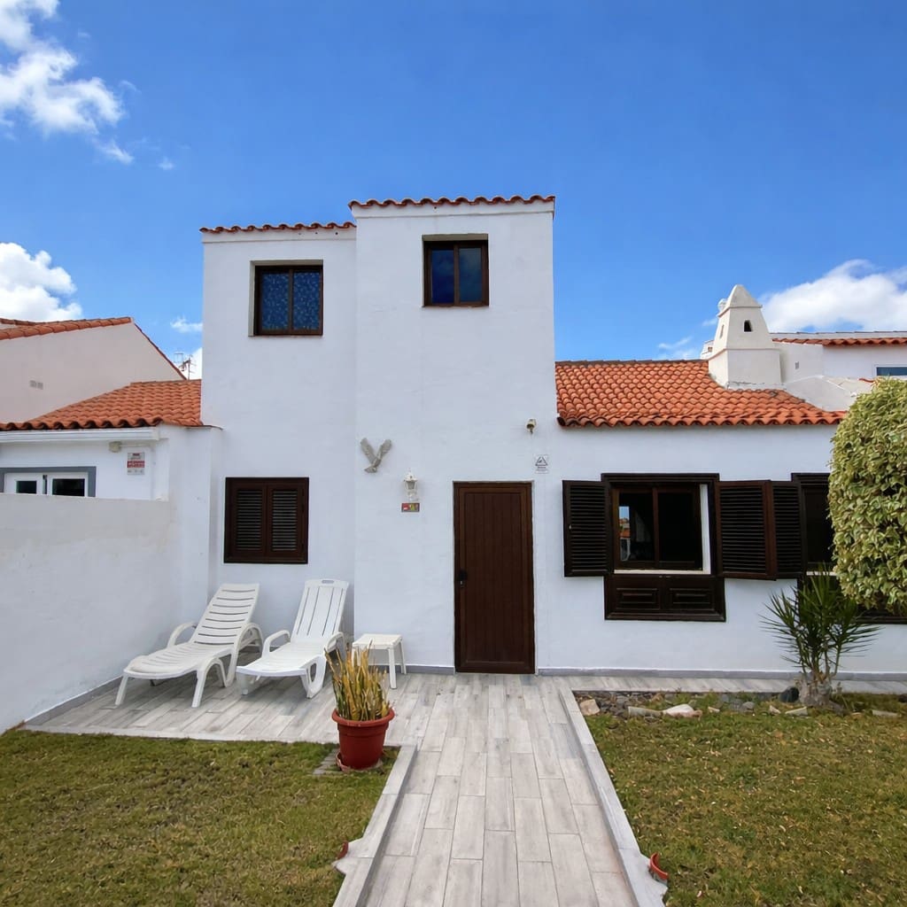 2 soveværelse Villa til salg i Golf del Sur med swimmingpool garage - € 450.000 (Ref: 9539902)