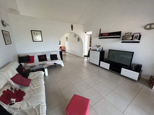 2 slaapkamer Villa te koop in Golf del Sur, San Miguel de Abona met zwembad garage - € 399.995 (Ref: 9539902)