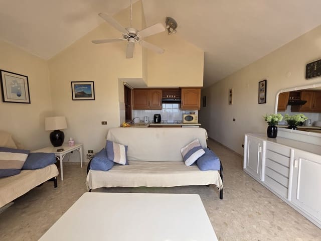 1 sypialnia Apartament na sprzedaż w Amarilla Golf, San Miguel de Abona z basenem - 210 000 € (Ref: 9570200)