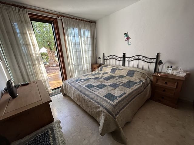 1 sypialnia Apartament na sprzedaż w Amarilla Golf, San Miguel de Abona z basenem - 205 000 € (Ref: 9572358)