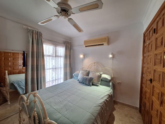 2 soverom Leilighet til salgs i Amarilla Golf, San Miguel de Abona med svømmebasseng - € 299 000 (Ref: 9675976)