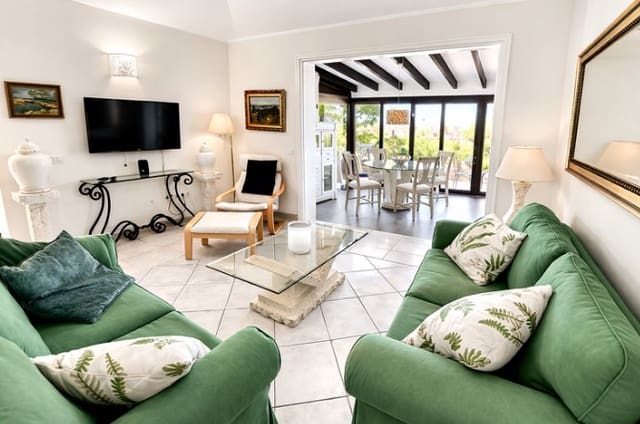 2 soverom Bungalow til salgs i Golf del Sur, San Miguel de Abona med svømmebasseng - € 360 000 (Ref: 9730829)