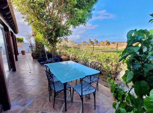 2 soverom Bungalow til salgs i Golf del Sur, San Miguel de Abona med svømmebasseng - € 360 000 (Ref: 9730829)