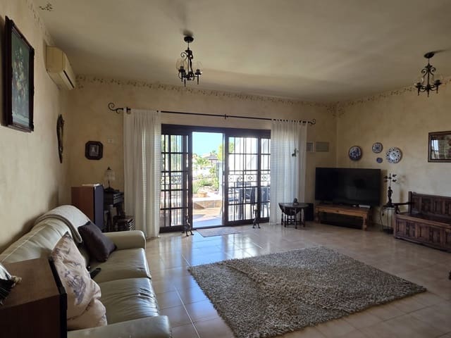 Apartamento de 3 habitaciones en Amarilla Golf, San Miguel de Abona en venta con piscina - 289.000 € (Ref: 9730947)