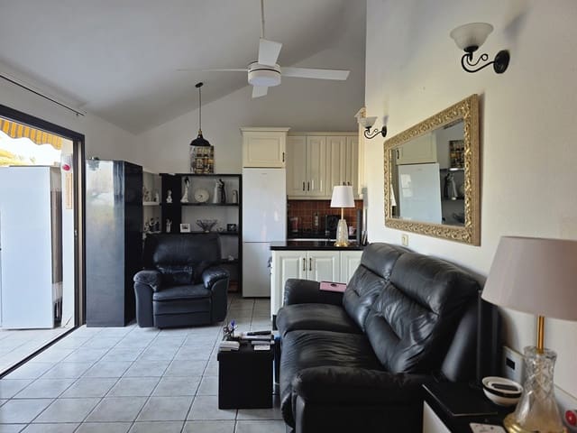 1 soveværelse Lejlighed til salg i Amarilla Golf, San Miguel de Abona med swimmingpool - € 235.000 (Ref: 9747327)