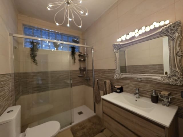 3 chambre Appartement à vendre à Golf del Sur, San Miguel de Abona avec piscine garage - 395 000 € (Ref: 9779158)