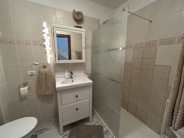Casa de 3 habitaciones en Las Chafiras (San Miguel), San Miguel de Abona en venta con piscina garaje - 379.995 € (Ref: 9810411)
