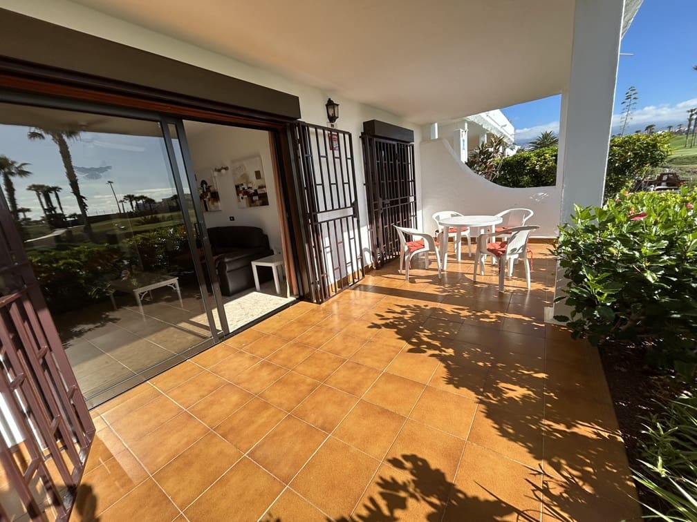 Apartamento de 2 habitaciones en Amarilla Golf en venta con piscina - 269.000 € (Ref: 9815033)