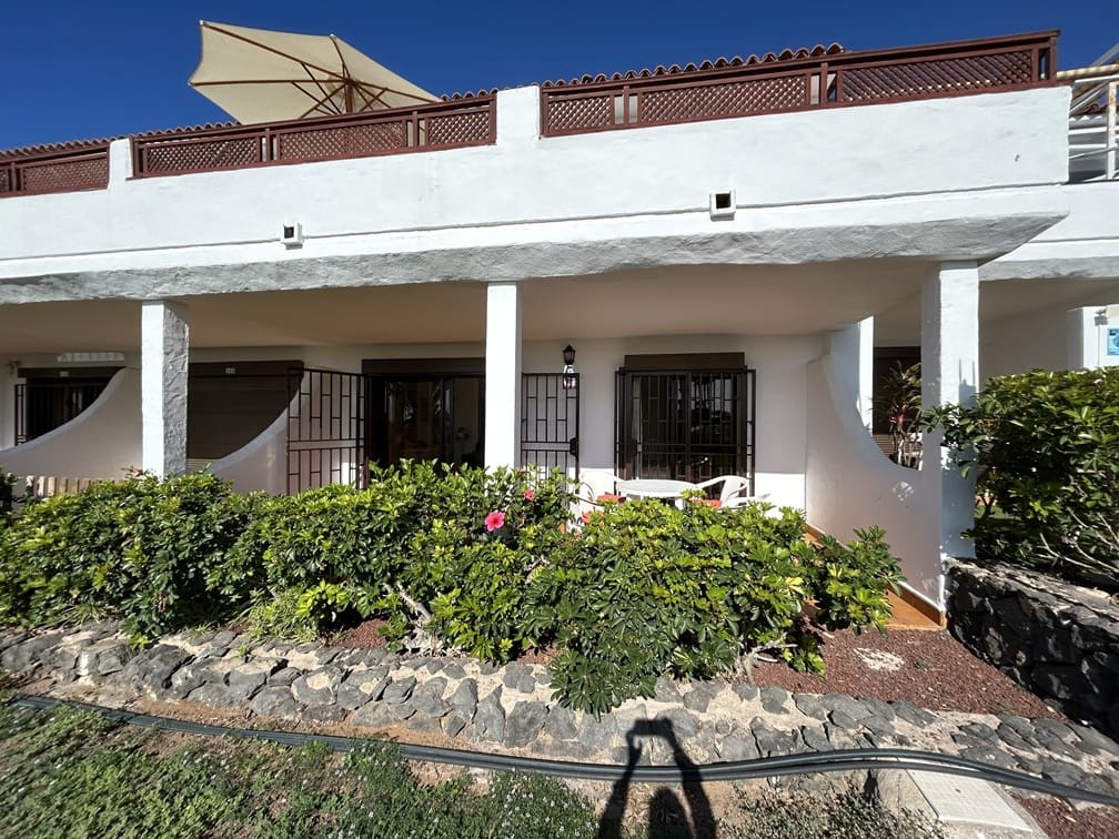 Apartamento de 2 habitaciones en Amarilla Golf en venta con piscina - 269.000 € (Ref: 9815033)