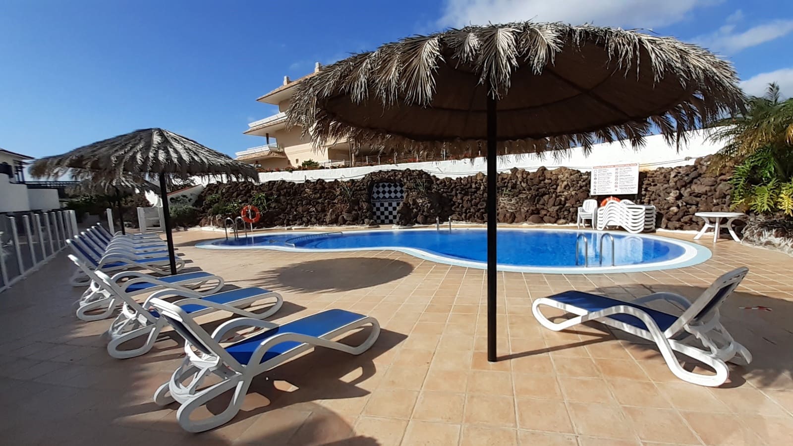 Apartamento de 1 habitación en Amarilla Golf en venta con piscina - 225.000 € (Ref: 9815207)