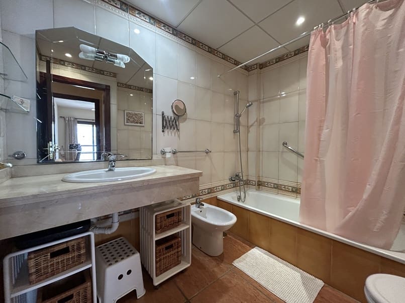 1 bedroom Apartment for sale in Golf del Sur with pool - € 265,000 (Ref: 9908955)