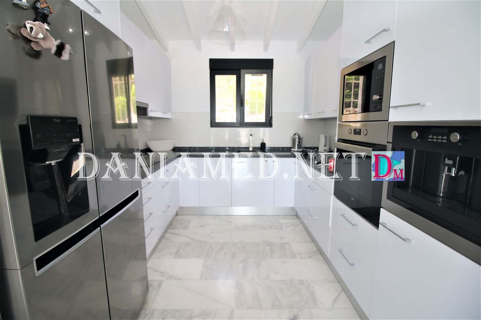 3 soveværelse Villa til salg i Monte Pego med swimmingpool garage - € 895.000 (Ref: 7618611)