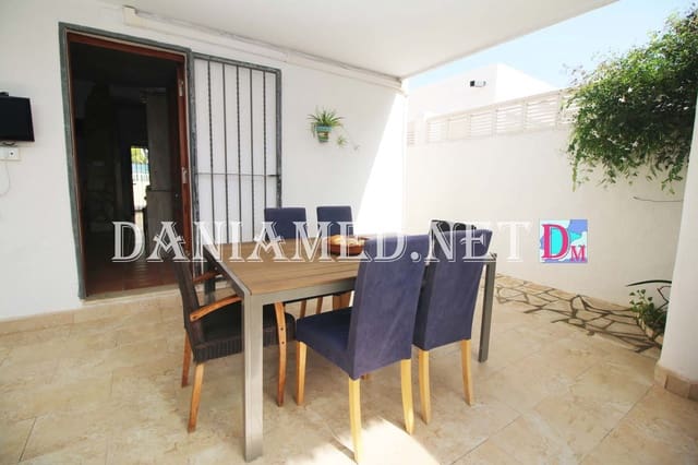 3 soveværelse Villa til salg i Dénia med swimmingpool garage - € 265.000 (Ref: 7776925)