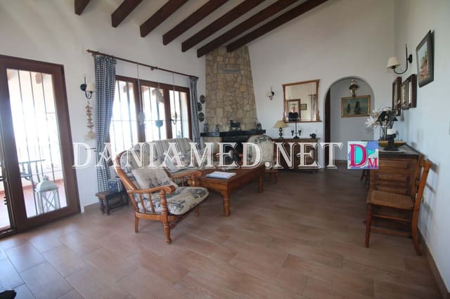 5 sovrum Villa till salu i Monte Pego, Pego med pool garage - 575 000 € (Ref: 8212538)