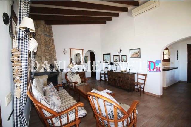 5 sovrum Villa till salu i Monte Pego, Pego med pool garage - 575 000 € (Ref: 8212538)