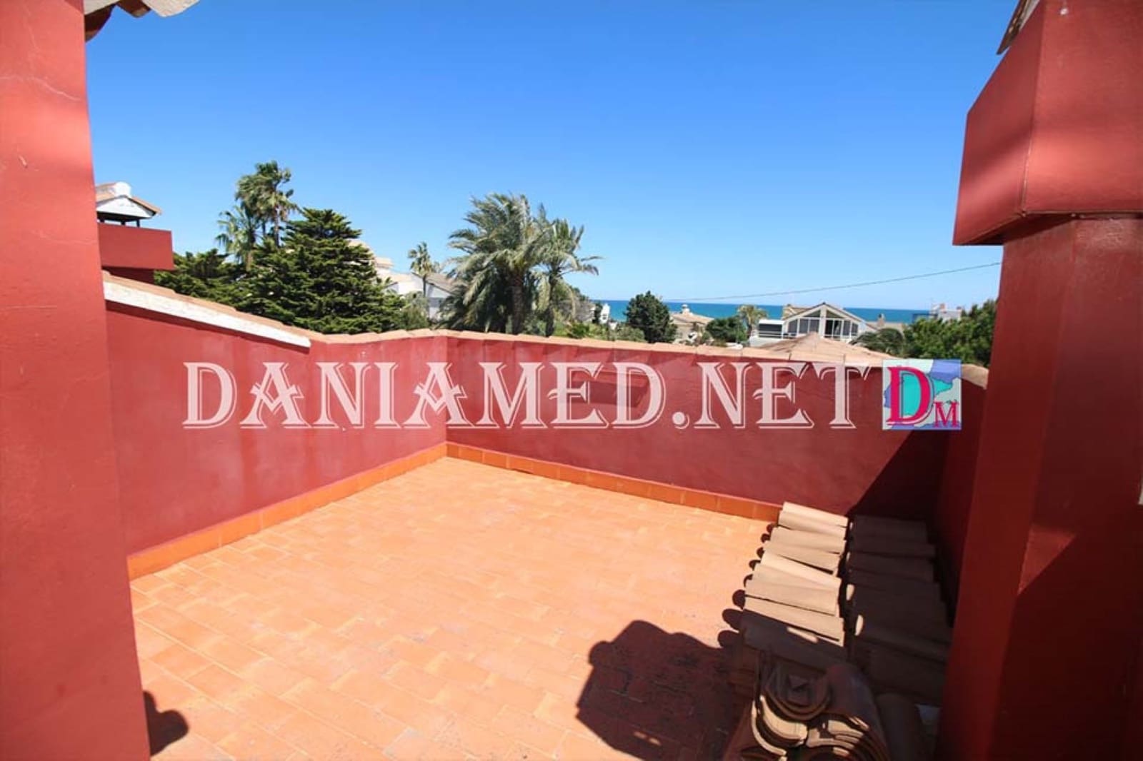 5 sovrum Villa till salu i Denia med garage - 649 000 € (Ref: 8277628)