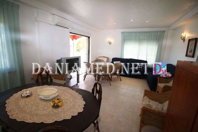 5 sovrum Villa till salu i Dénia med garage - 649 000 € (Ref: 8277628)