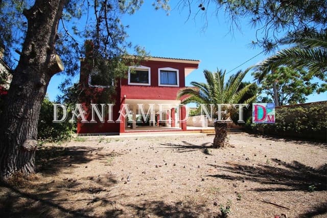 5 sovrum Villa till salu i Dénia med garage - 649 000 € (Ref: 8277628)