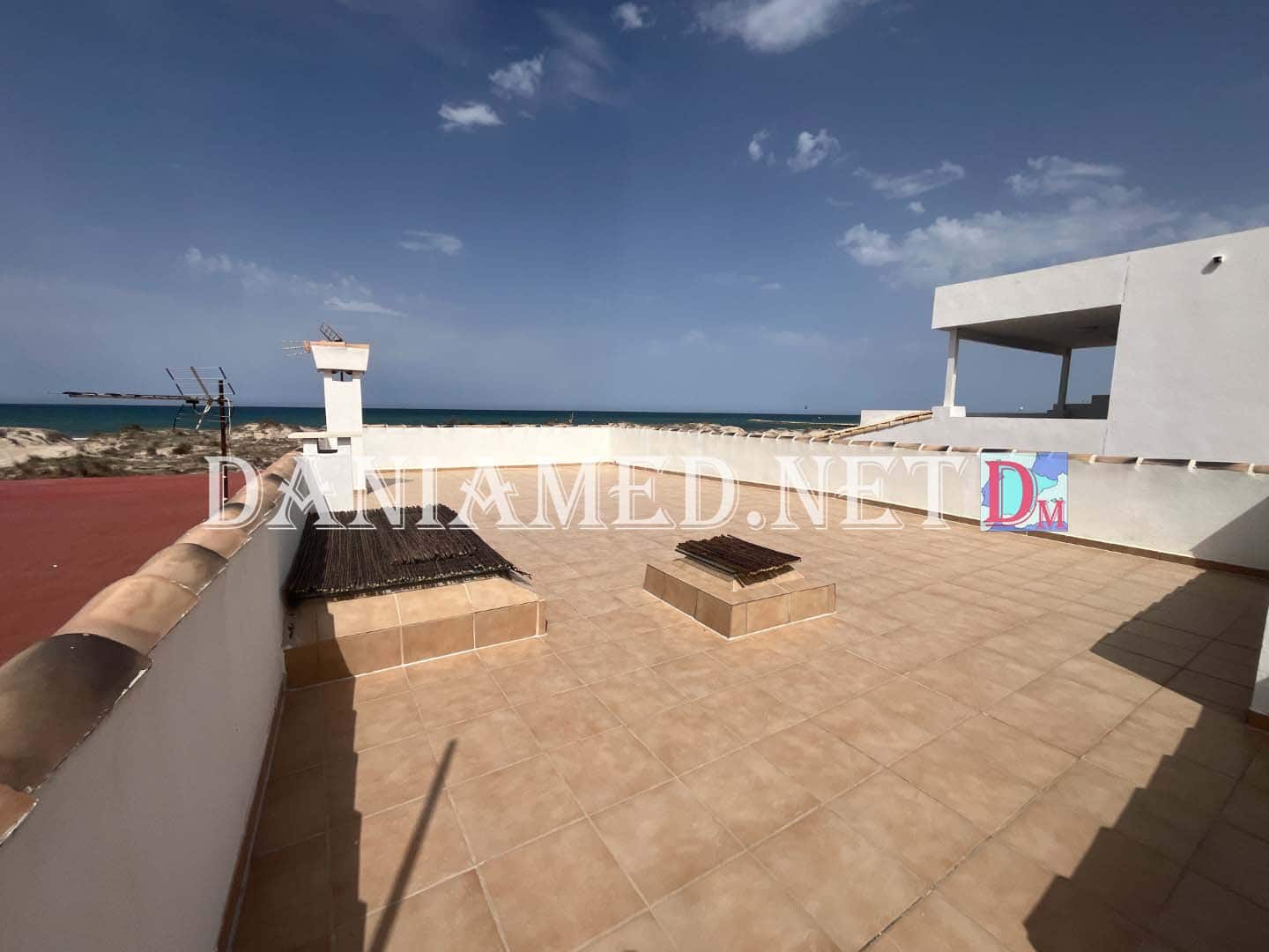 4 slaapkamer Villa te koop in Oliva met garage - € 395.000 (Ref: 8475305)