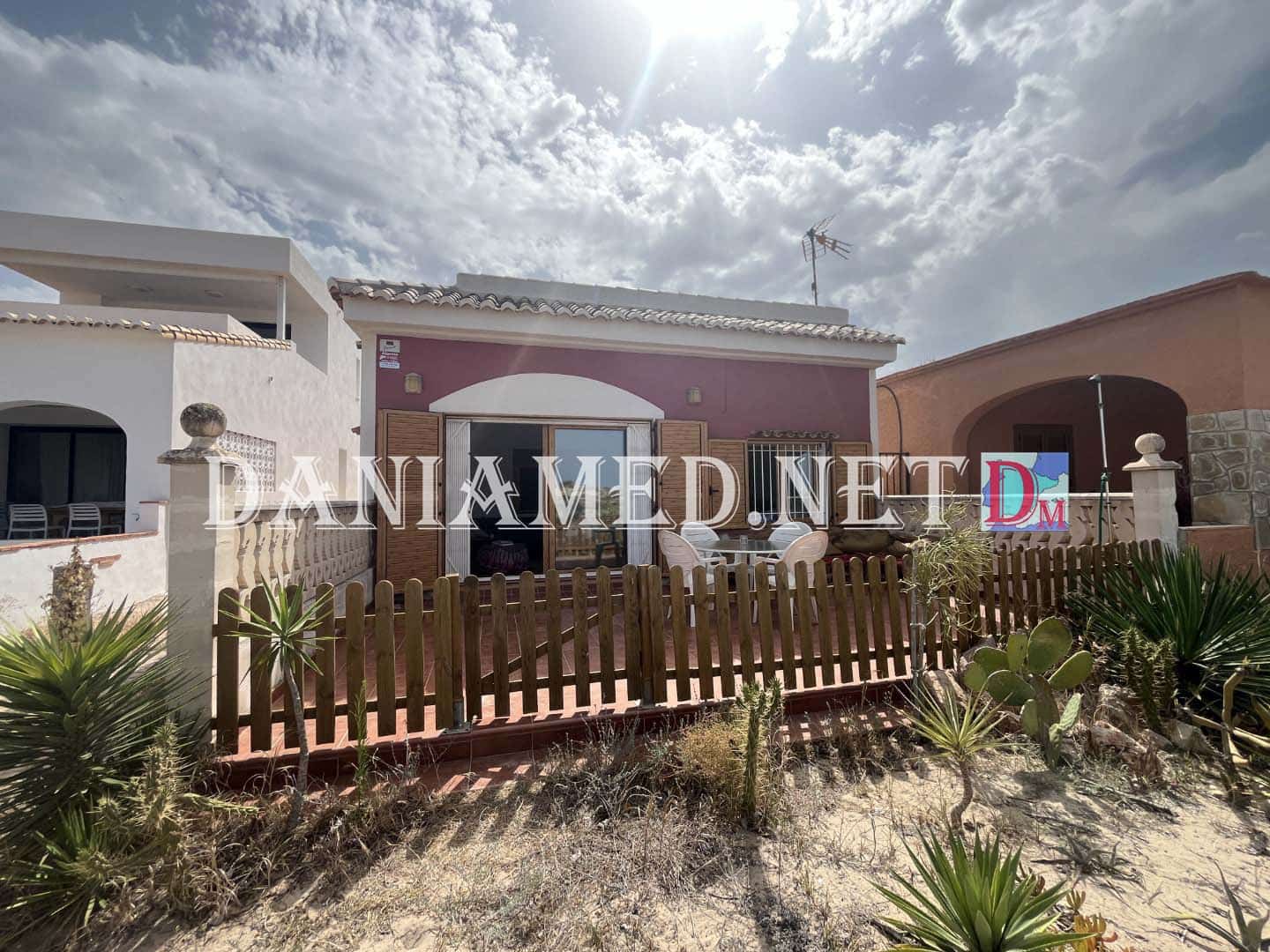 4 slaapkamer Villa te koop in Oliva met garage - € 395.000 (Ref: 8475305)